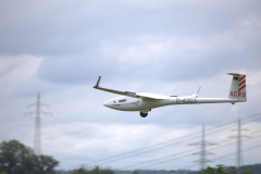 IB0A8642